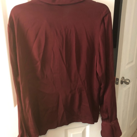 Jones New York Silk Top - flare cuff, Size 12 - Picture 3 of 4